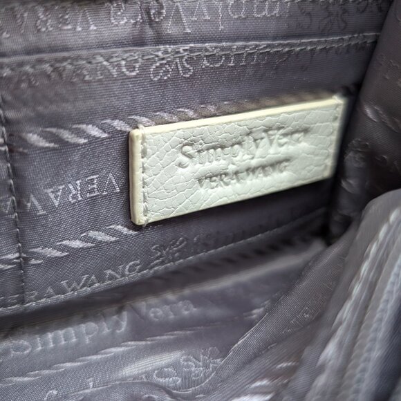 Simply Vera Vera Wang, White Foldover Clutch/Wristlet with Tapestry Detail - Picture 11 of 14